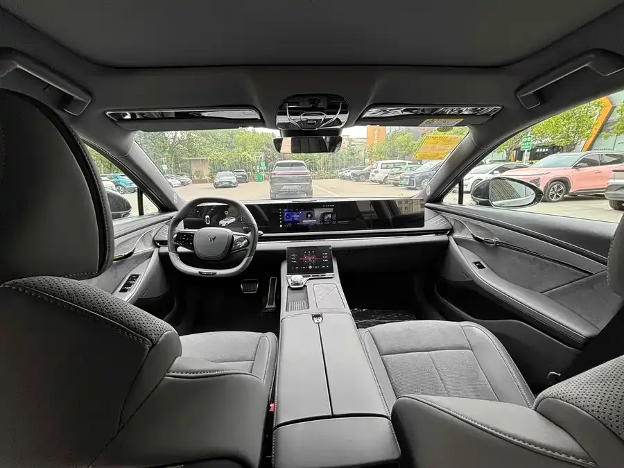 Voyah Lantu light chasing VOYAH 2024 PHEV 4WD Ultra-Long-Range Flagship Edition 2023 — миниатюра 2