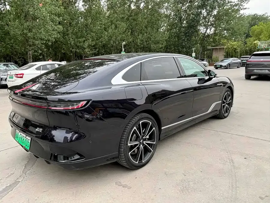 Voyah Lantu light chasing VOYAH 2024 PHEV 4WD Ultra-Long-Range Flagship Edition 2023 — миниатюра 3