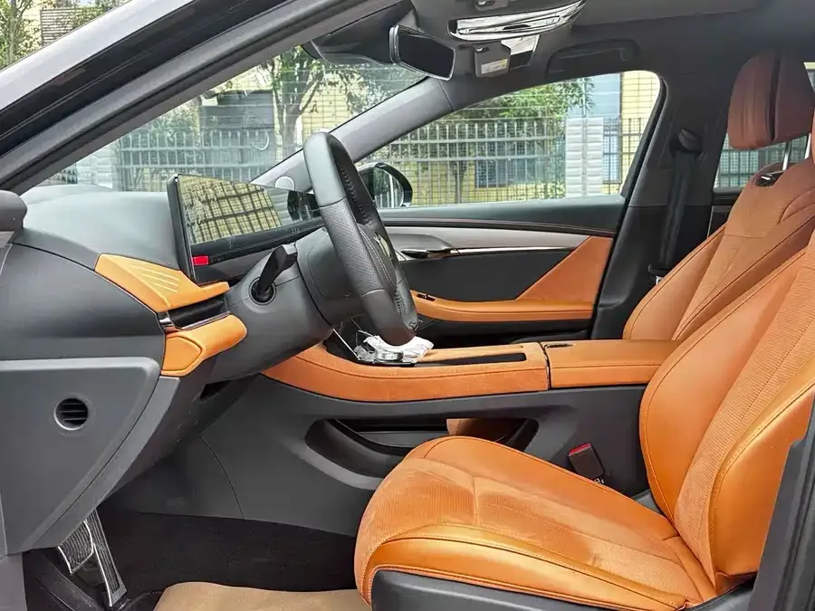 Voyah Lantu light chasing VOYAH 2024 PHEV 4WD Ultra-Long-Range Flagship Edition 2024 — миниатюра 4