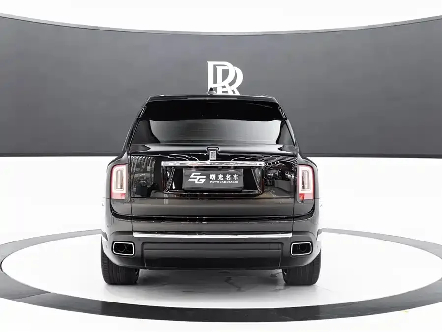 Rolls-Royce Cullinan Cullinan 2024 five-seat version 2024 — миниатюра 2