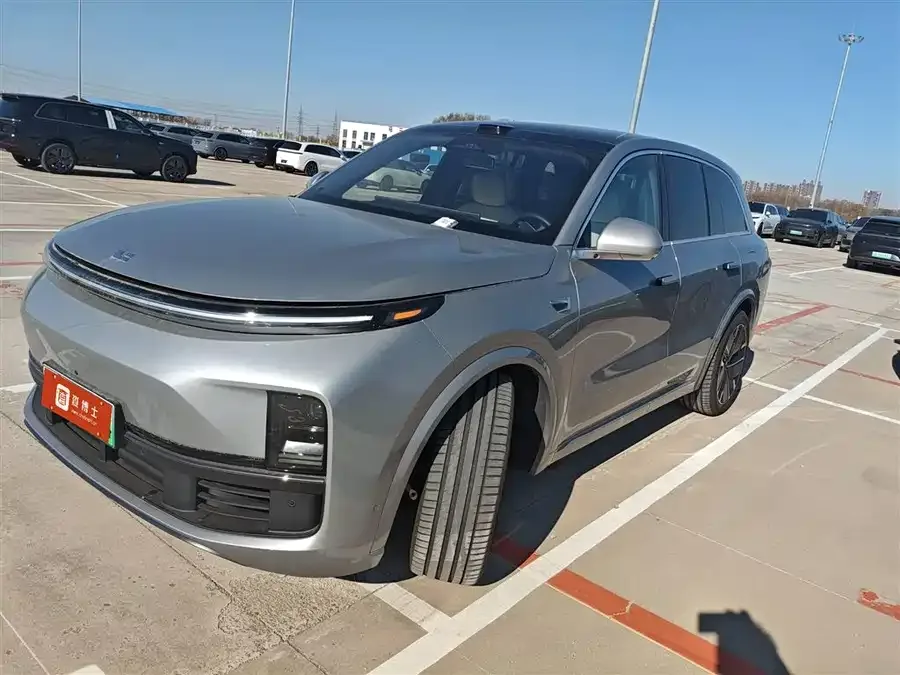 Li Xiang L8 2025