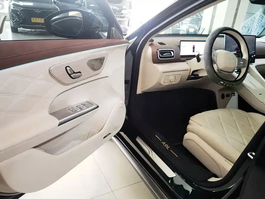 Chery Fengyun Fengyun A9L Fengyun A9L 2025 260 Super Long Range Deluxe Edition 2026 — миниатюра 4