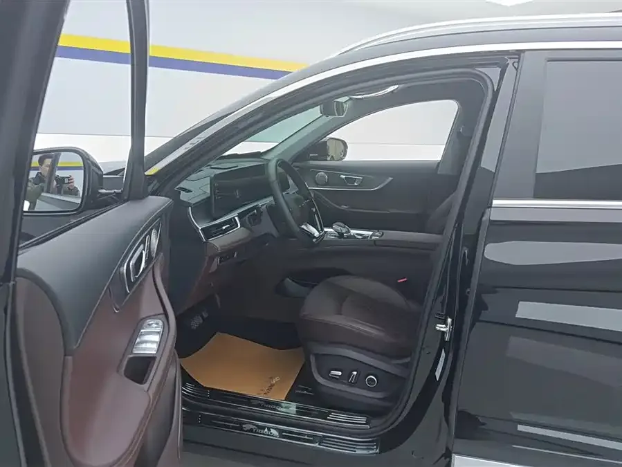 Chery Tiggo 8 Pro Tiggo 8 PRO 2024 Champion Edition 390T 4WD Peak Edition 5-seater 2024 — миниатюра 3