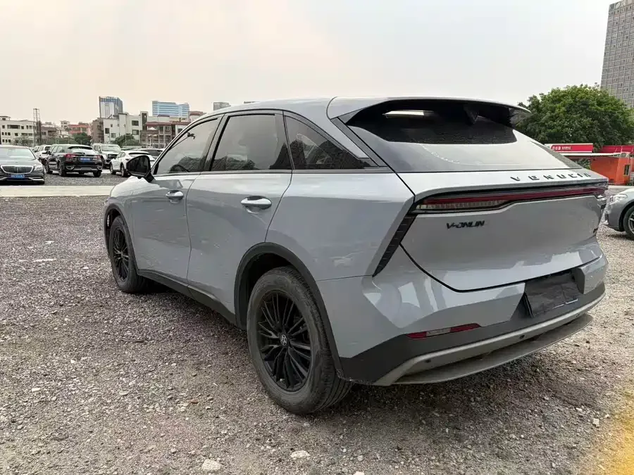 Venucia Big V Venucia V 2022 260T Dark Horse EditionIdol 2023 — миниатюра 3