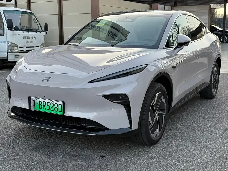 Roewe Feifan R7 Feifan R7 2025 Urban Edition 2025 — фото 1, купить с доставкой в Москву