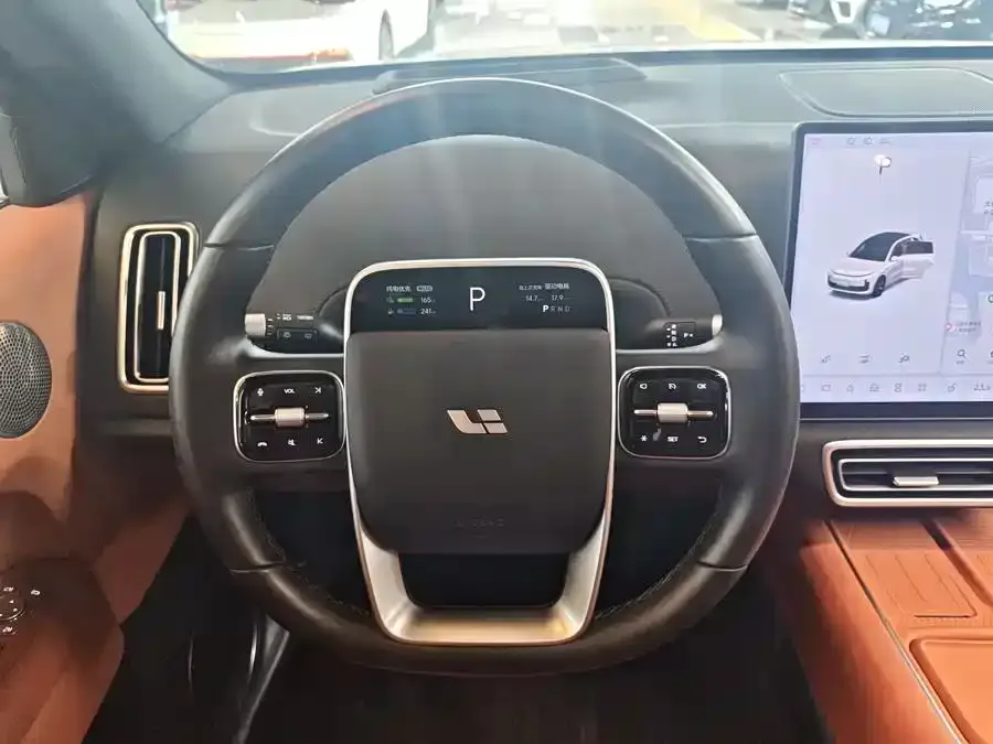 Li Xiang L6 Ideal L6 2024 Pro 2024 — миниатюра 2
