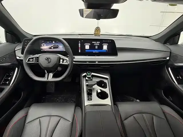 MG 7 MG7 2025 2.0T 405 AT Luxury Edition 2026 — миниатюра 3
