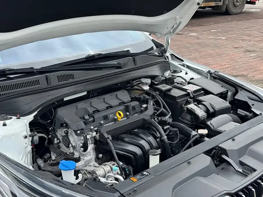 Kia K3 2021 1.5L CVT Fashion Edition 2022 — миниатюра 3