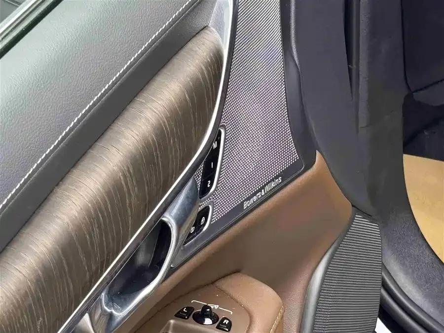 Volvo S90 plug-in hybrid Volvo S90 Plug-in Hybrid 2024 Plug-in Hybrid Four-wheel Drive Long-range Zhiya Luxury Edition 2024 — миниатюра 4