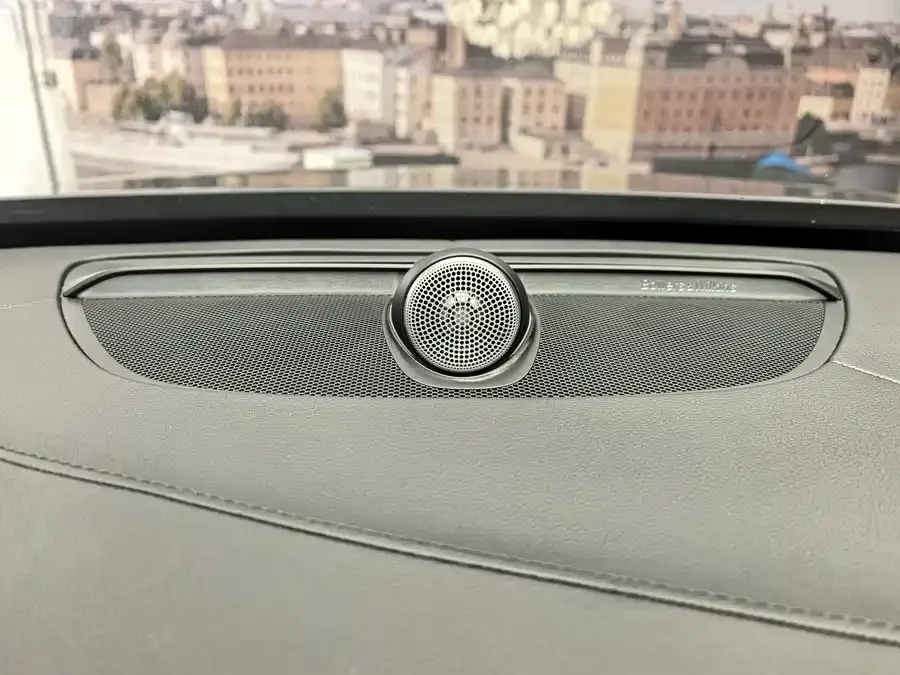 Volvo XC90 Plug-in Hybrid 2022 E-Drive Hybrid T8 Zhizun Luxury Edition 7 Seaters 2022 — миниатюра 5