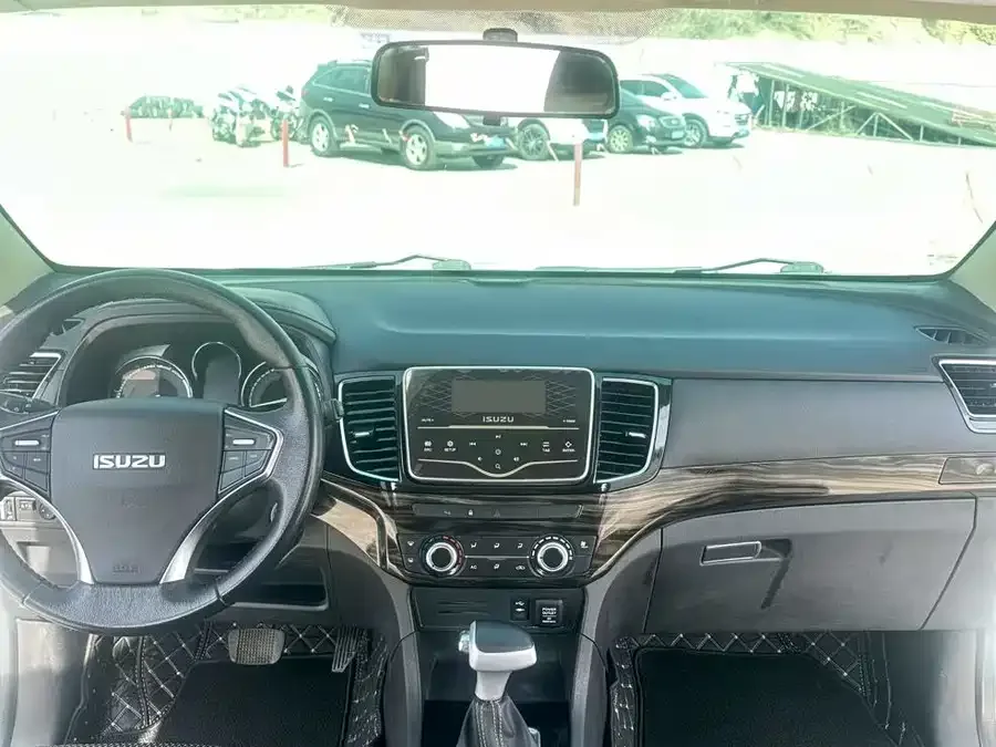 Isuzu MU-X mu-X 2020 1.9T Diesel Automatic 4WD Jinyue Edition 5-seater National VI 2023 — миниатюра 5