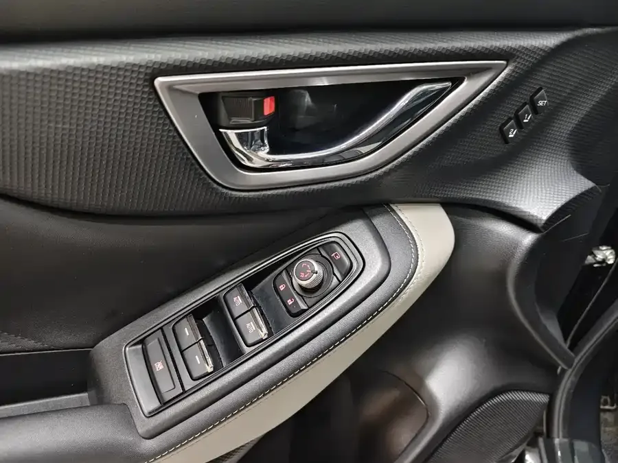 Subaru Forester Forester 2022 2.0i AWD Luxury Edition EyeSight 2022 — миниатюра 4