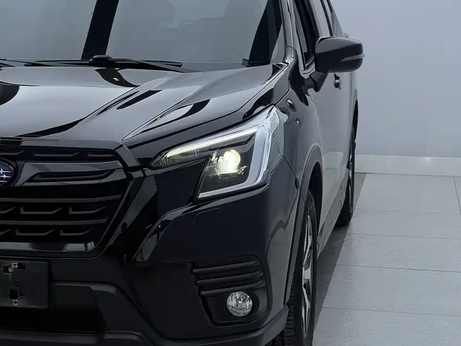 Subaru Forester Forester 2022 2.0i AWD Luxury Edition EyeSight 2022 — миниатюра 2