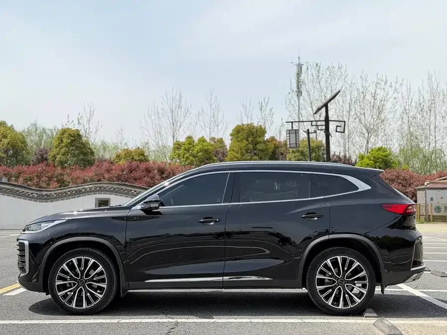 Exeed TXL Xingtu Lingyun 2023 400T 4WD Star Edition 2023 — миниатюра 4