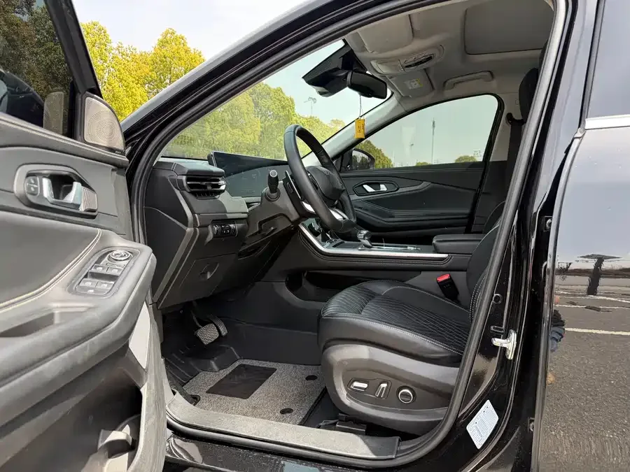 Exeed TXL Xingtu Lingyun 2023 400T 4WD Star Edition 2023 — миниатюра 5