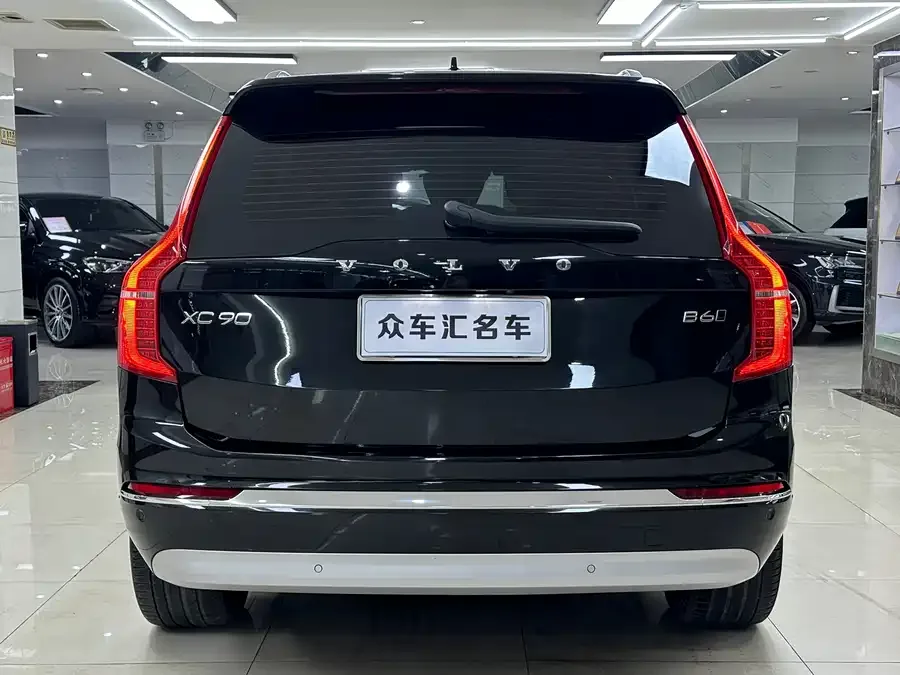 Volvo XC90 2022 B6 Zhiyi Luxury Edition 7-seater 2022 — миниатюра 2