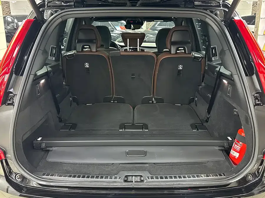 Volvo XC90 2022 B6 Zhiyi Luxury Edition 7-seater 2022 — миниатюра 3