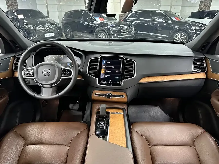Volvo XC90 2022 B6 Zhiyi Luxury Edition 7-seater 2022 — миниатюра 5