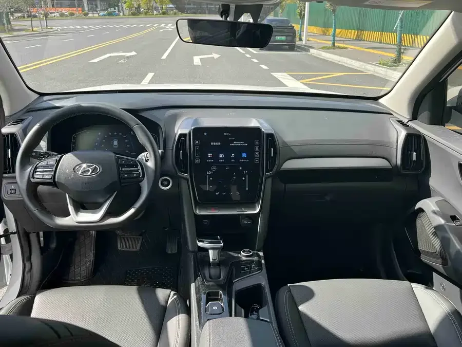 Hyundai Beijing ix35 Beijing Hyundai ix35 2021 240TGDi DCT 2WD GLS Leading Edition 2022 — миниатюра 3