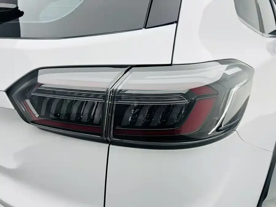 Chery Tiggo 8 PLUS Tiggo 8 PLUS 2022 290TGDI DCT luxury edition 2023 — миниатюра 3