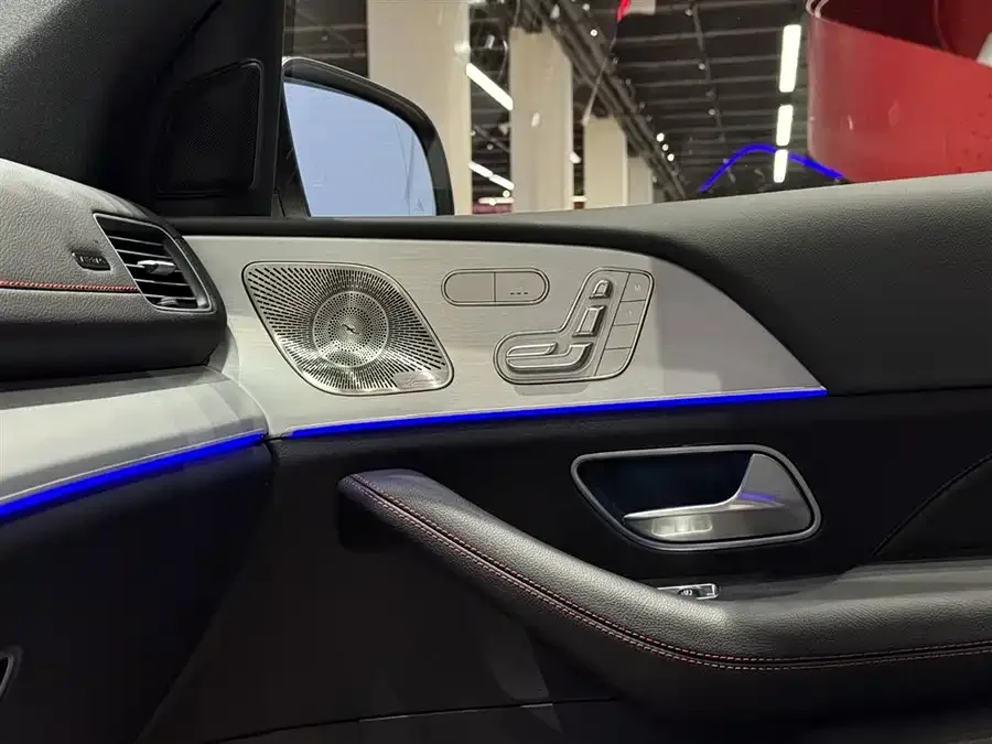 Mercedes-Benz GLE AMG Mercedes-Benz GLE AMG 2025 facelift: AMG GLE 53 4MATIC+ 2025 — миниатюра 5