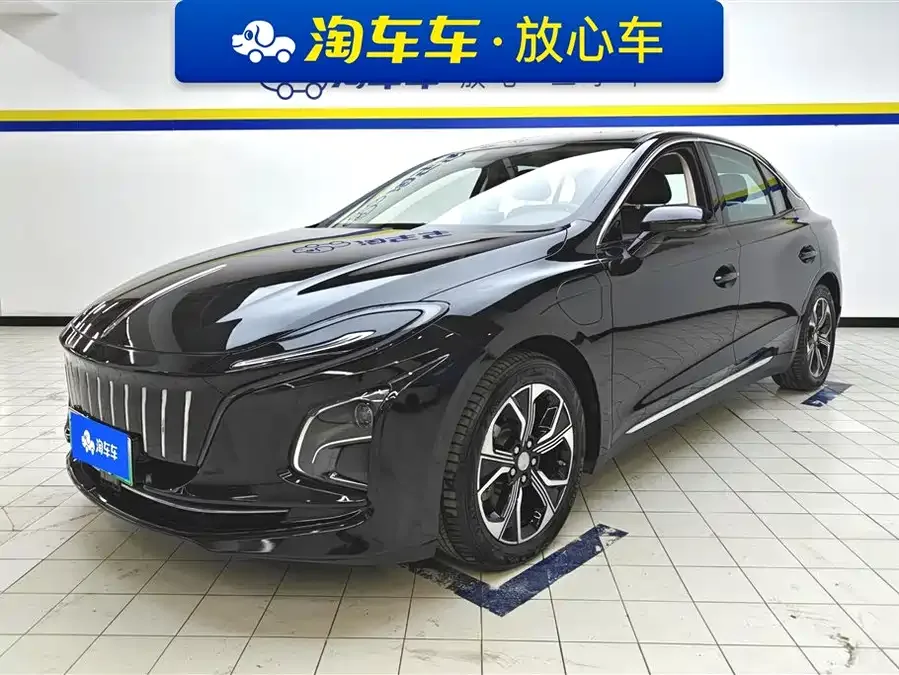 Hongqi E-QM5 Hongqi E-QM5 2021 Charging Qiyue Edition 2023 — фото 1, купить с доставкой в Москву
