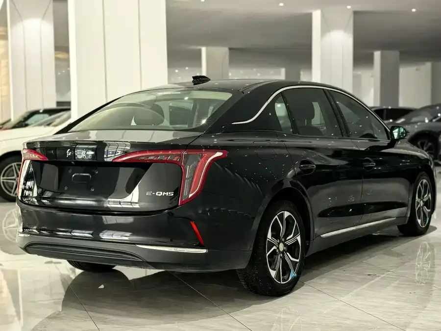 Hongqi E-QM5 Hongqi E-QM5 2023 Basic Travel Edition 2023 — миниатюра 4