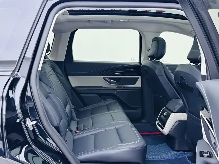 Lincoln Navigator Navigator 2023 2.0T 4WD Premium Edition 2024 — миниатюра 5