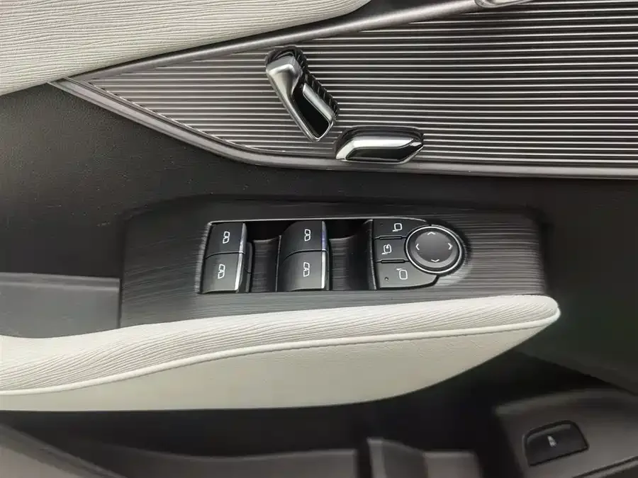 Buick LaCrosse LaCrosse 2023 28T Premium Edition 2024 — миниатюра 3