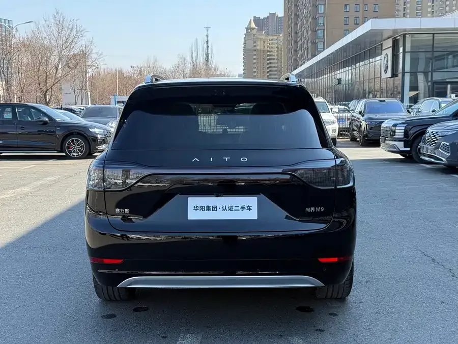 AITO M9 Wenjie M9 2025 Extended Range Ultra Edition 52kWh 6-Seat Version (192-line LiDAR) 2025 — миниатюра 2