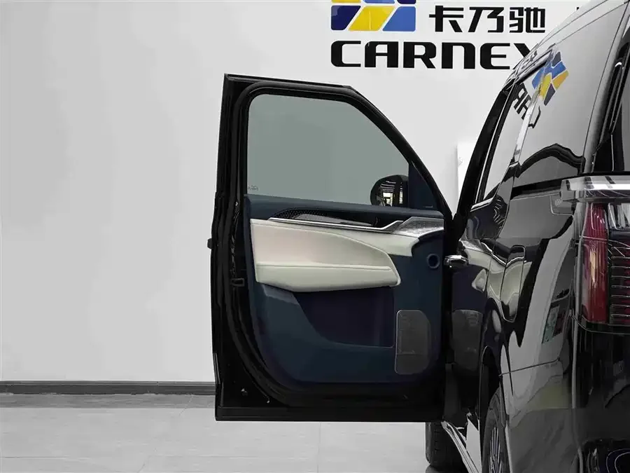 Zeekr 009 Zeekr 009 2024 seven-seat aisle version 108kWh 2024 — миниатюра 2
