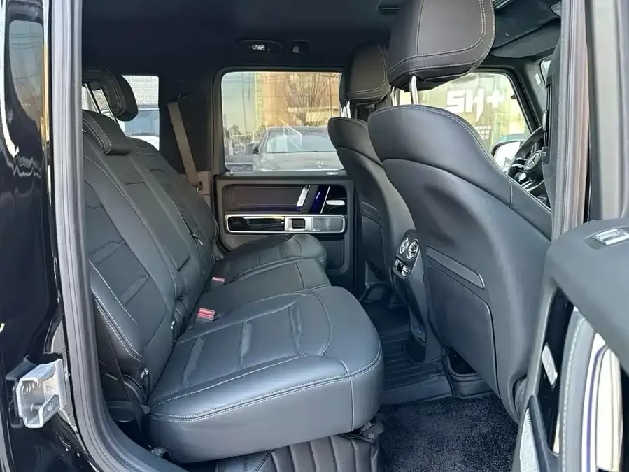 Mercedes-Benz G-Class AMG Mercedes-Benz G-Class AMG 2025 AMG G 63 2026 — миниатюра 3