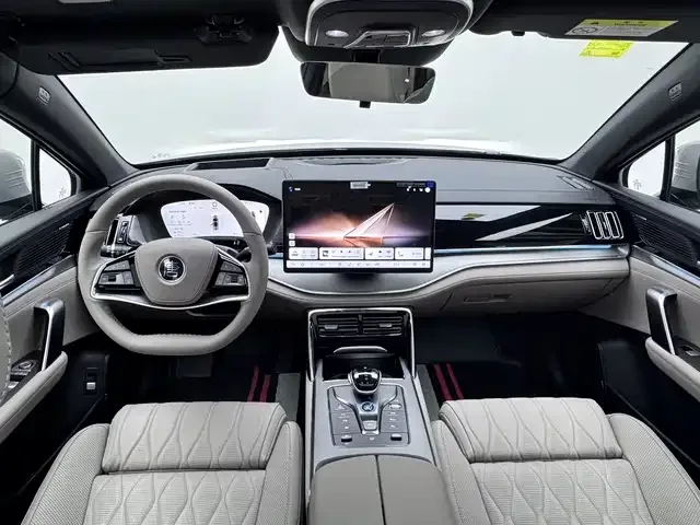 BYD Tang New Energy Tang New Energy 2025 DM-i 115KM Flagship 2025 — миниатюра 3