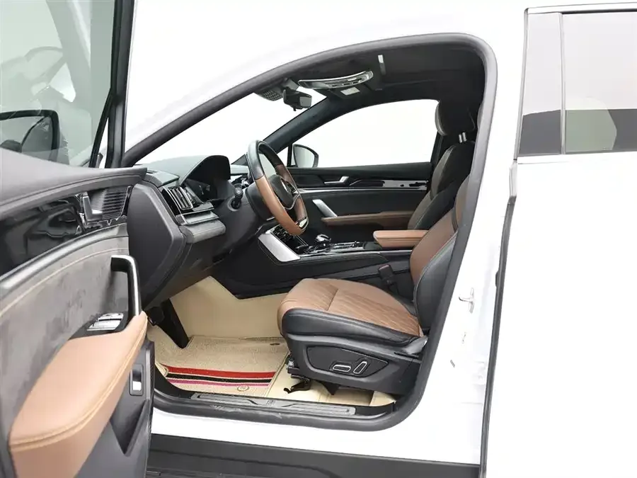 BYD Tang New Energy Tang New Energy 2023 DM-i Champion Edition 112KM Premium Edition 2023 — миниатюра 3