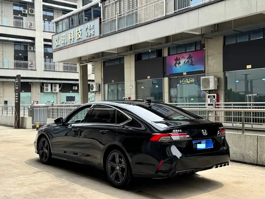 Honda Inspire 2023 Insignia 260TURBO Elegant Edition 2024 — миниатюра 3
