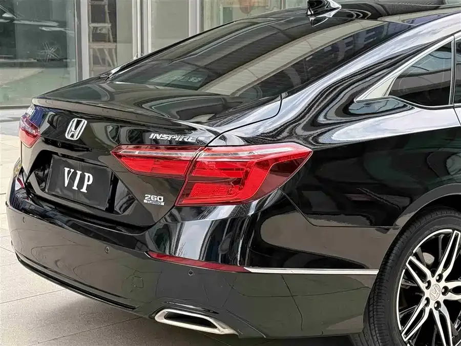 Honda Inspire 2022 Insignia 260TURBO Fine Edition 2023 — миниатюра 3