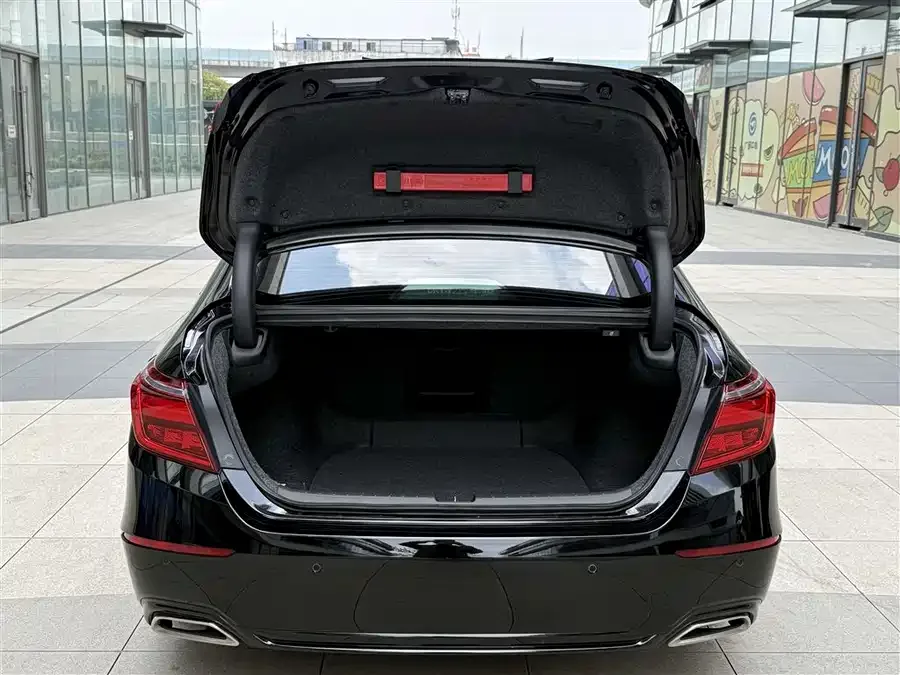 Honda Inspire 2022 Insignia 260TURBO Fine Edition 2023 — миниатюра 4