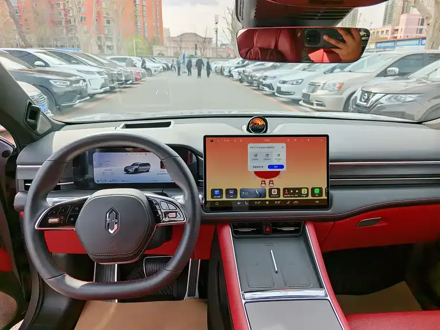 AITO M5 M5 2025 Extended Range Ultra 4WD Edition 2025 — миниатюра 3
