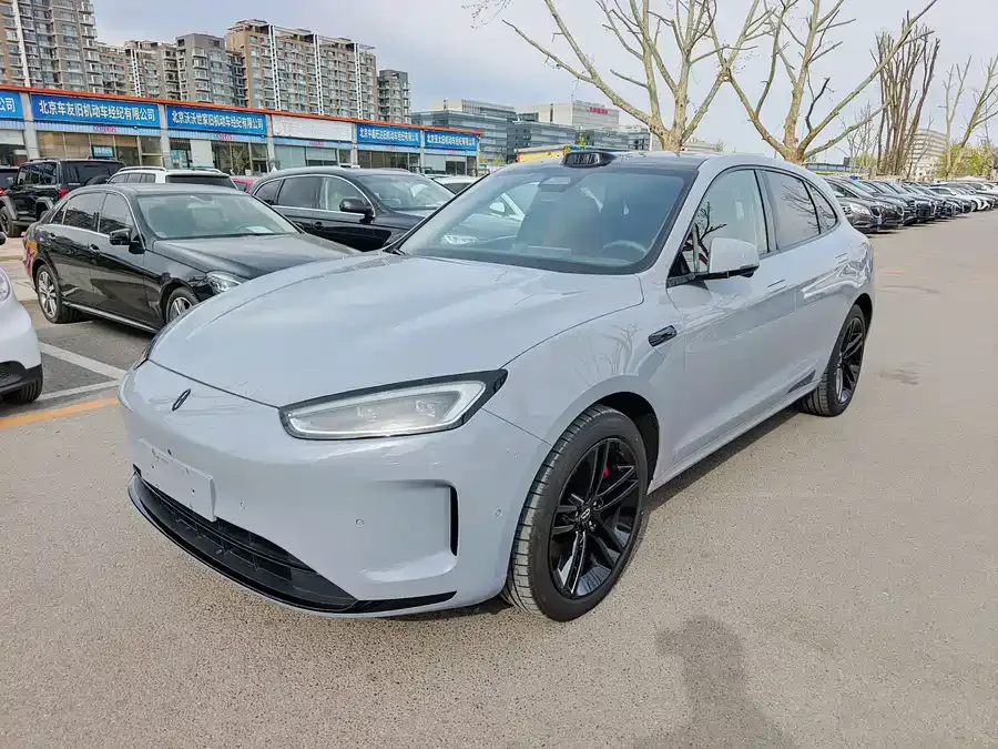 AITO M5 M5 2025 Extended Range Ultra 4WD Edition 2025 — фото 1, купить с доставкой в Москву