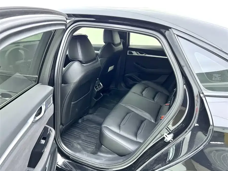 Geely Xingrui Xingrui 2024 2.0TD Xiaohan Edition 2025 — миниатюра 5