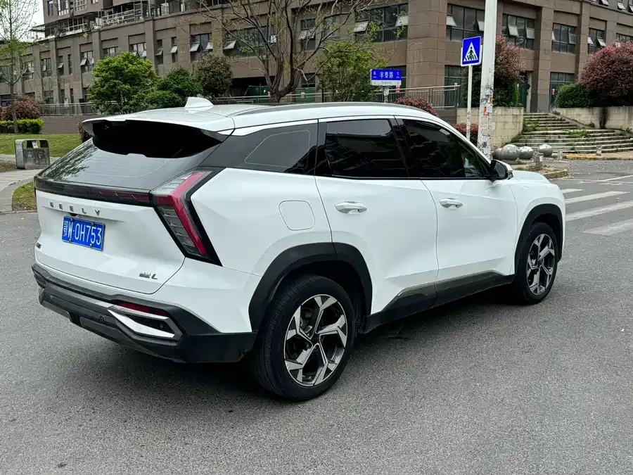 Geely Atlas L Boyue L 2023 2.0TD DCT Premium Edition 2023 — миниатюра 2
