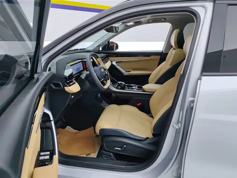 Geely Atlas L Boyue L 2023 1.5TD DCT Premium Edition 2023 — миниатюра 3