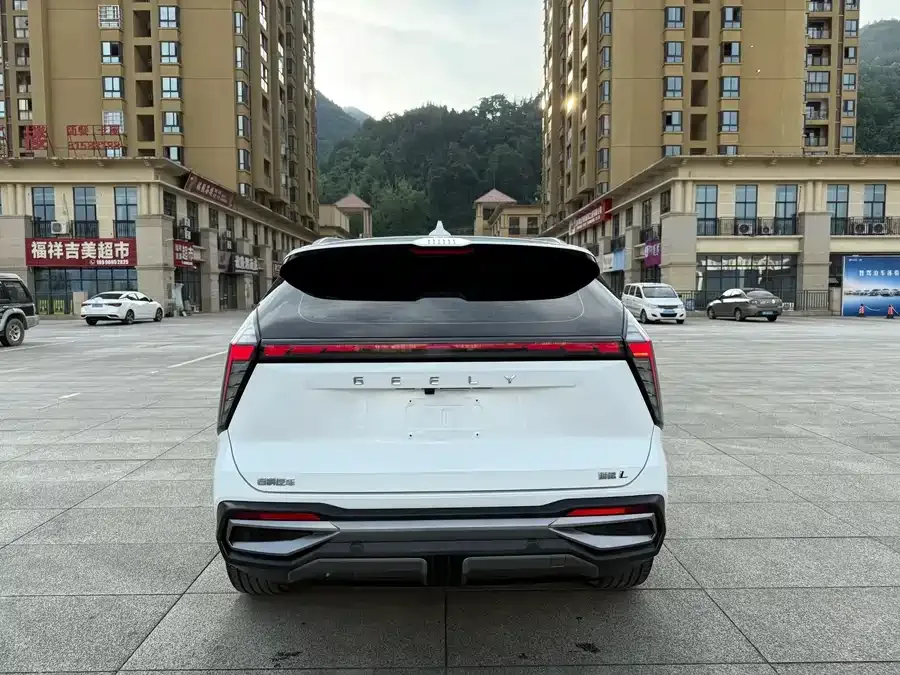 Geely Atlas L Boyue L 2023 1.5TD DCT Honor Edition 2023 — миниатюра 4