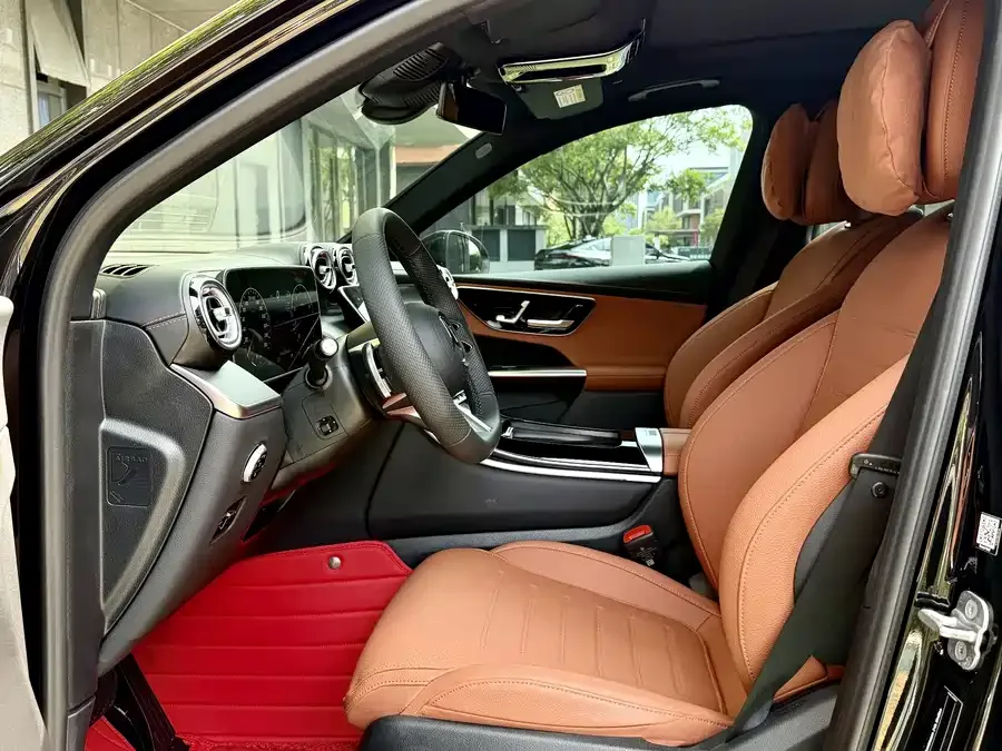 Mercedes-Benz GLC-Class Mercedes-Benz GLC 2023 GLC 260 L 4MATIC luxury 7-seater 2023 — миниатюра 5