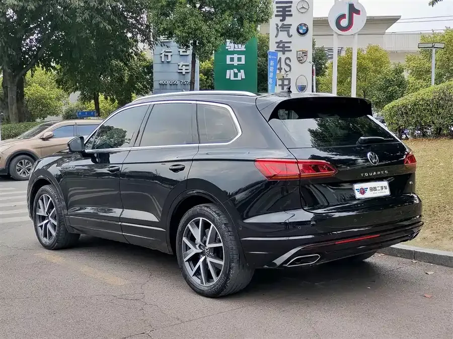 Volkswagen Touareg Touareg 2022 3.0TSI Ruixiang Edition Classic Sports Package 2023 — миниатюра 4