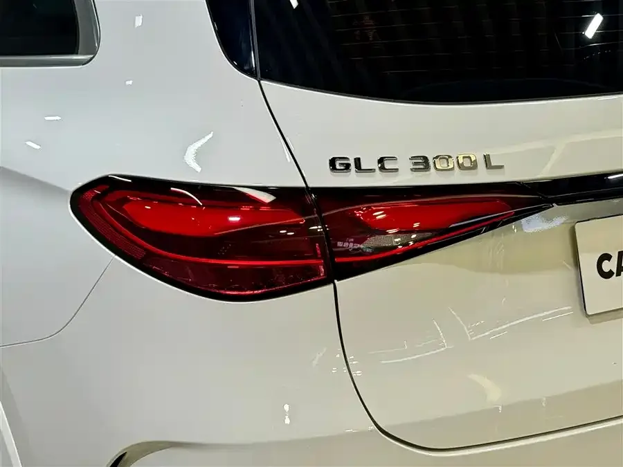 Mercedes-Benz GLC-Class Mercedes-Benz GLC 2025 GLC 300 L 4MATIC Dynamic 5-seater 2025 — миниатюра 3
