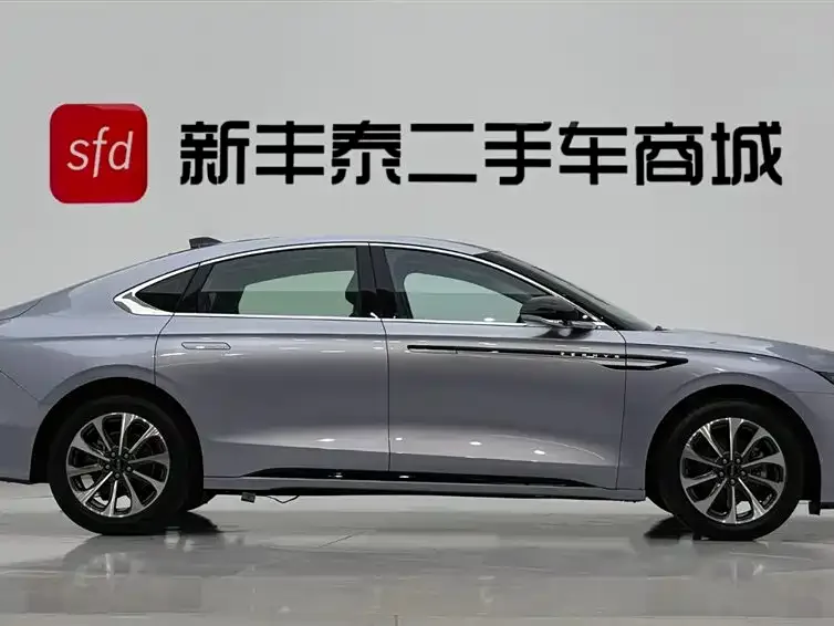 Lincoln Z 2022 iExclusive Edition 2022 — миниатюра 3