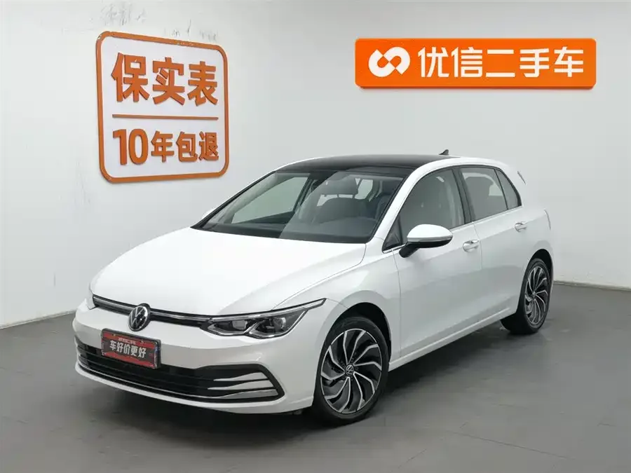 Volkswagen golf Golf 2023 280TSI DSG Pro 2022 — фото 1, купить с доставкой в Москву