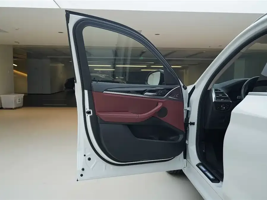 BMW X3 2022 xDrive25i M Sport Package 2022 — миниатюра 5