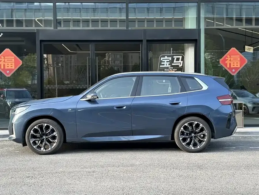 BMW X3 2025 xDrive30L Exclusive M Sport Package 2025 — миниатюра 2